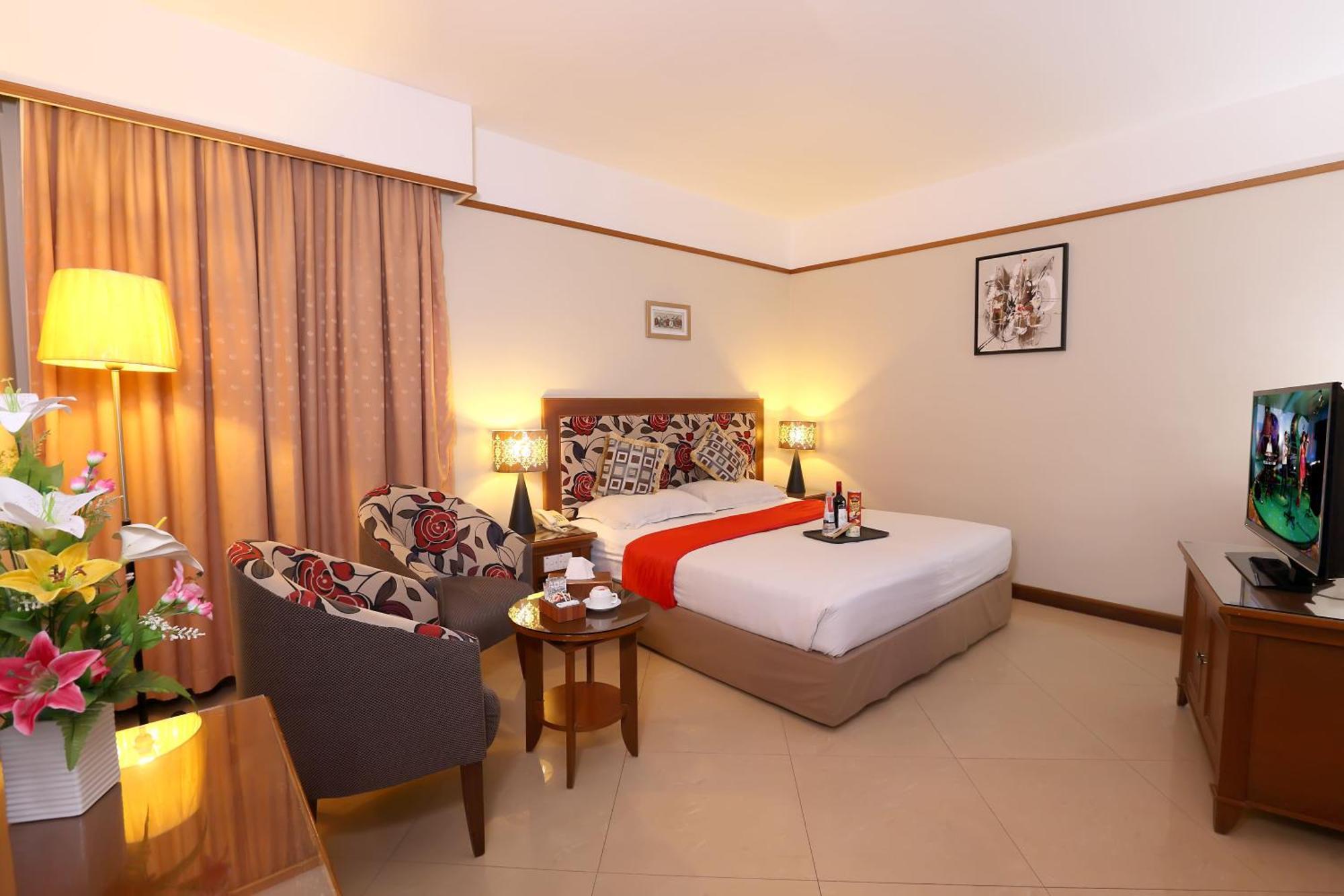 Hotel Maximillian Tanjung Balai Karimun Exterior photo